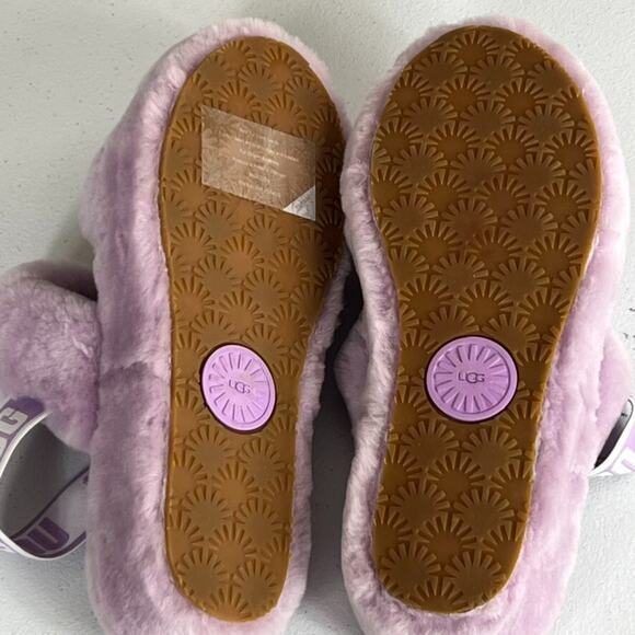 UGG Women's Fluffy Slippers in Lavender - Picture 6 of 12